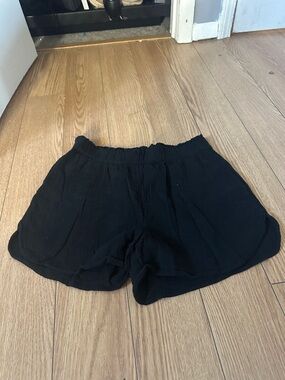 Black Women's Elastic-Waist Shorts